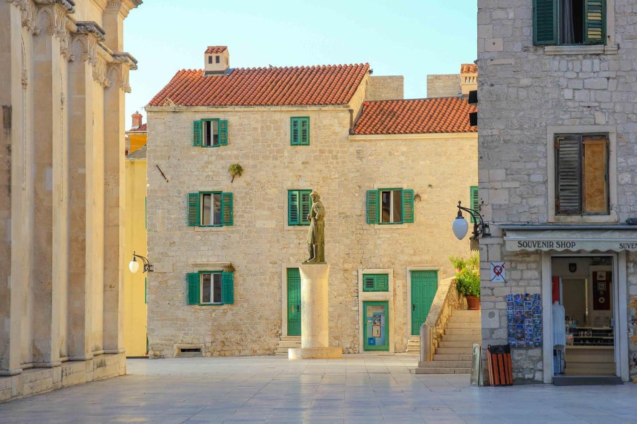Urban Lights Hideaway - City Center Šibenik Buitenkant foto