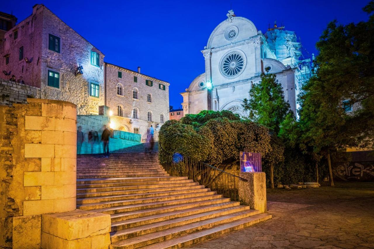 Urban Lights Hideaway - City Center Šibenik Buitenkant foto